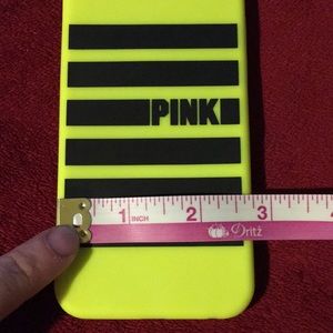 PINK Victoria's Secret Accessories - VS Pink iPhone 6/6s Silicon Cell Phone Case PINK Victoria's Secret Accessories - VS Pink iPhone 6/6s Silicon Cell Phone Case